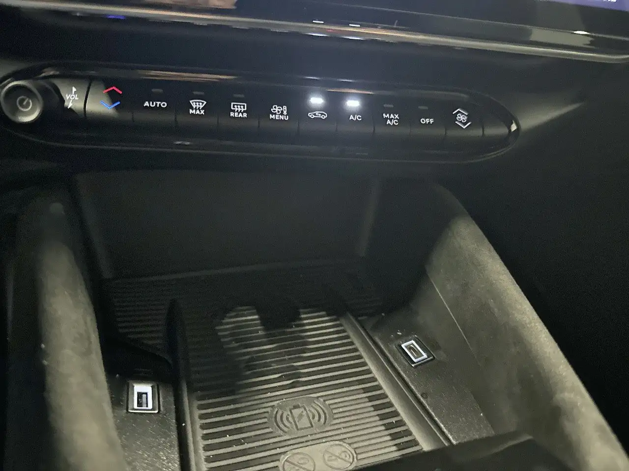 Alfa Romeo Junior 2025 — фото 14