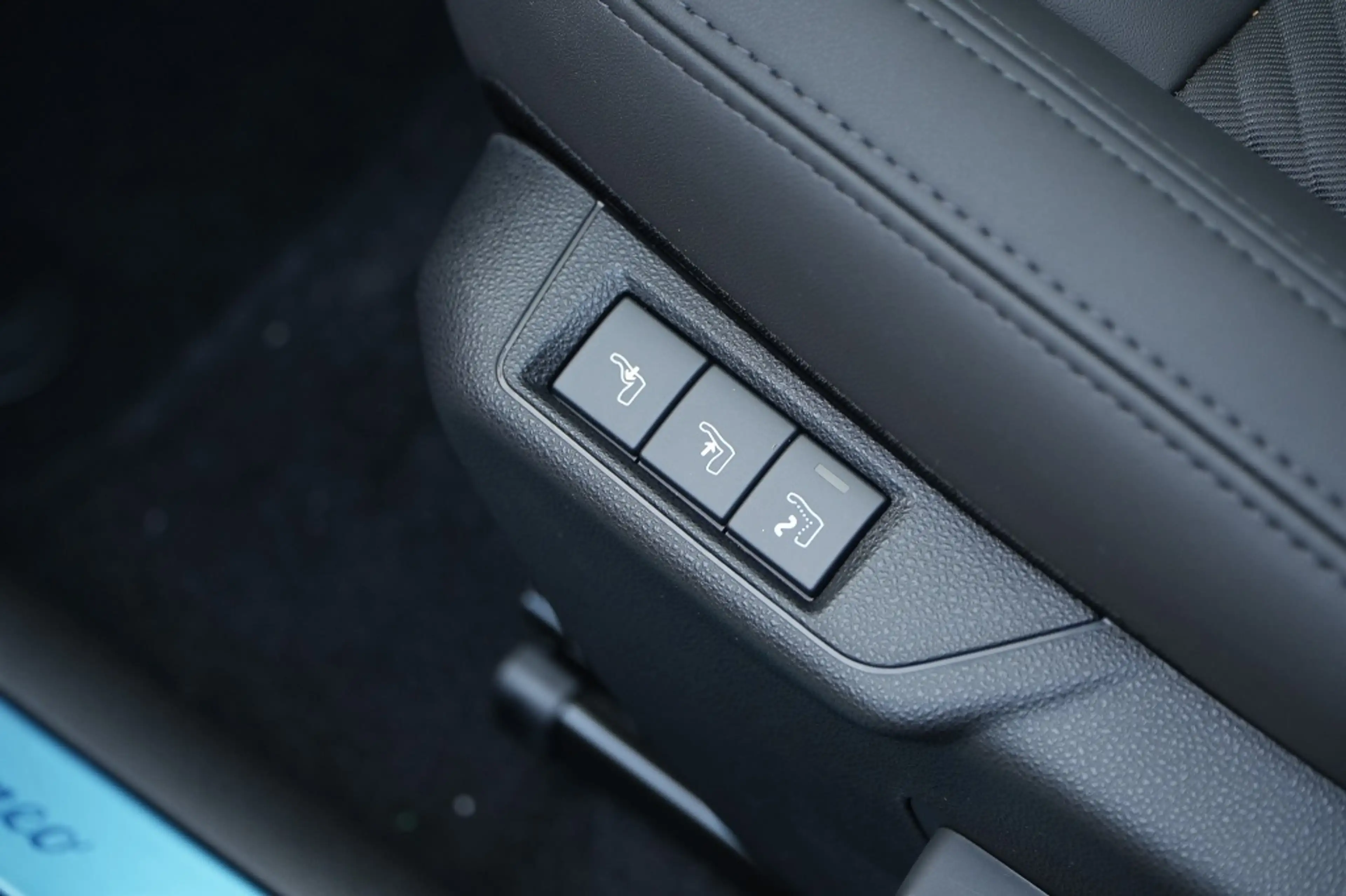 Alfa Romeo Junior 1.2 Turbo 145 PK Ibrida Speciale | Techno | Pano | — photo 12
