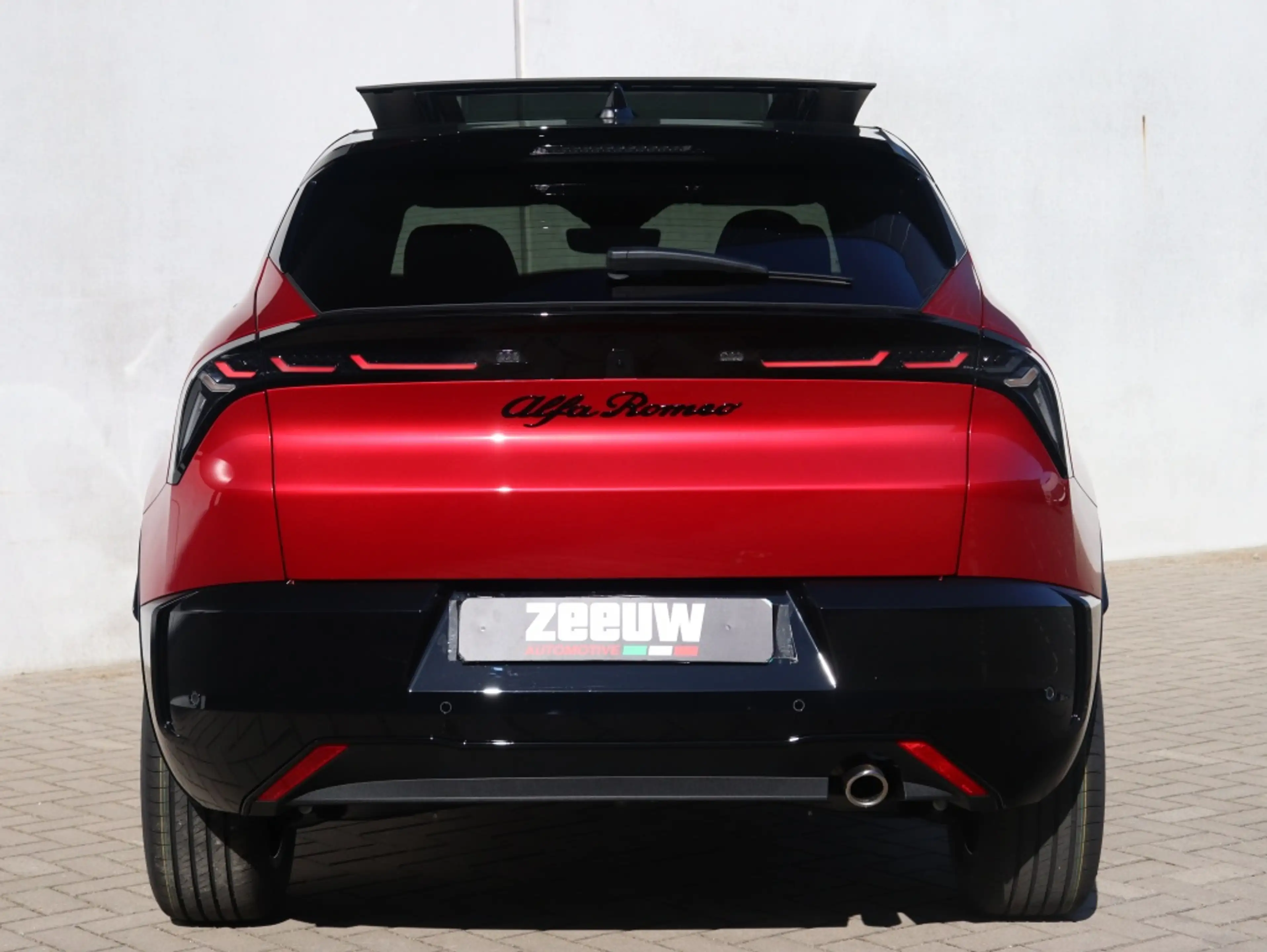 Alfa Romeo Junior 1.2 Turbo 145 PK Ibrida Speciale | Techno | Pano | — photo 7