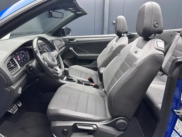 Volkswagen T-Roc view 14