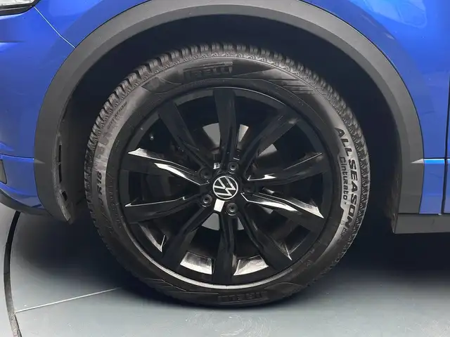 Volkswagen T-Roc view 10