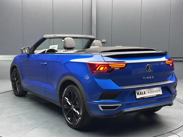 Volkswagen T-Roc view 3