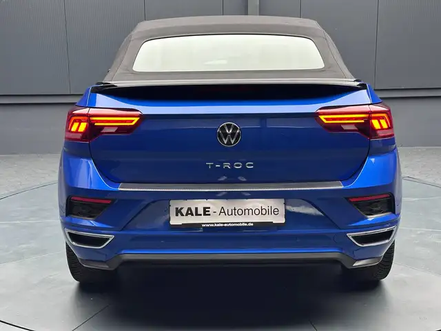 Volkswagen T-Roc view 5