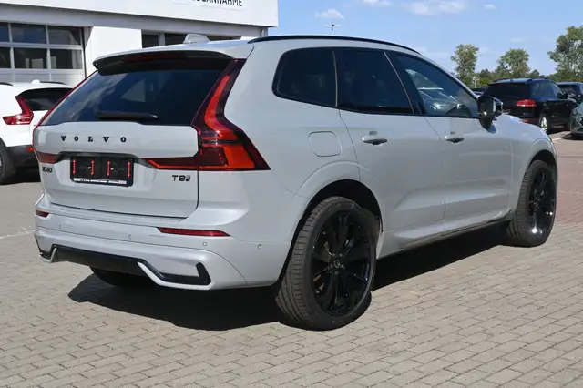 Volvo XC60 view 5