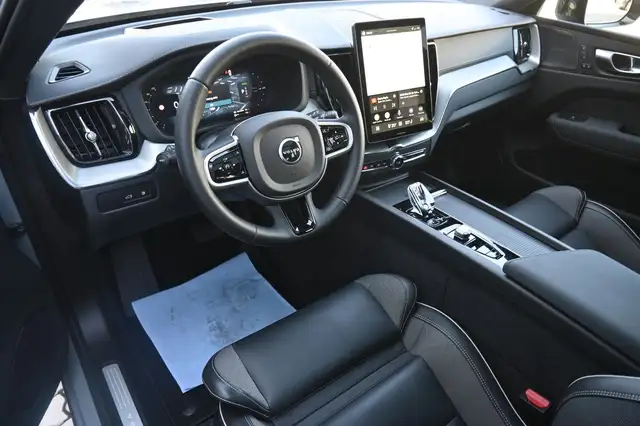 Volvo XC60 view 12