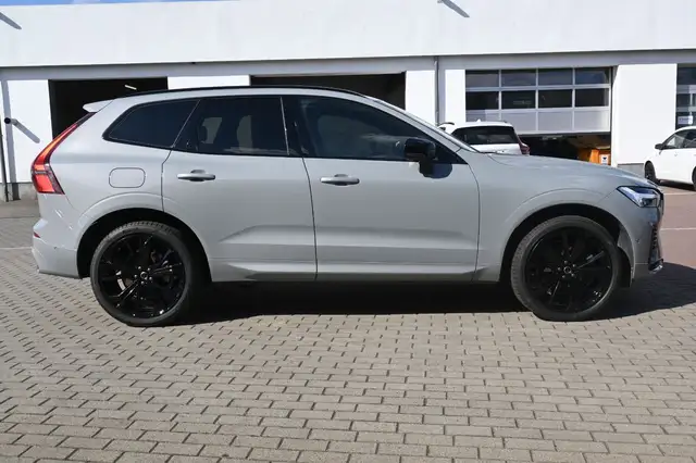 Volvo XC60 view 6