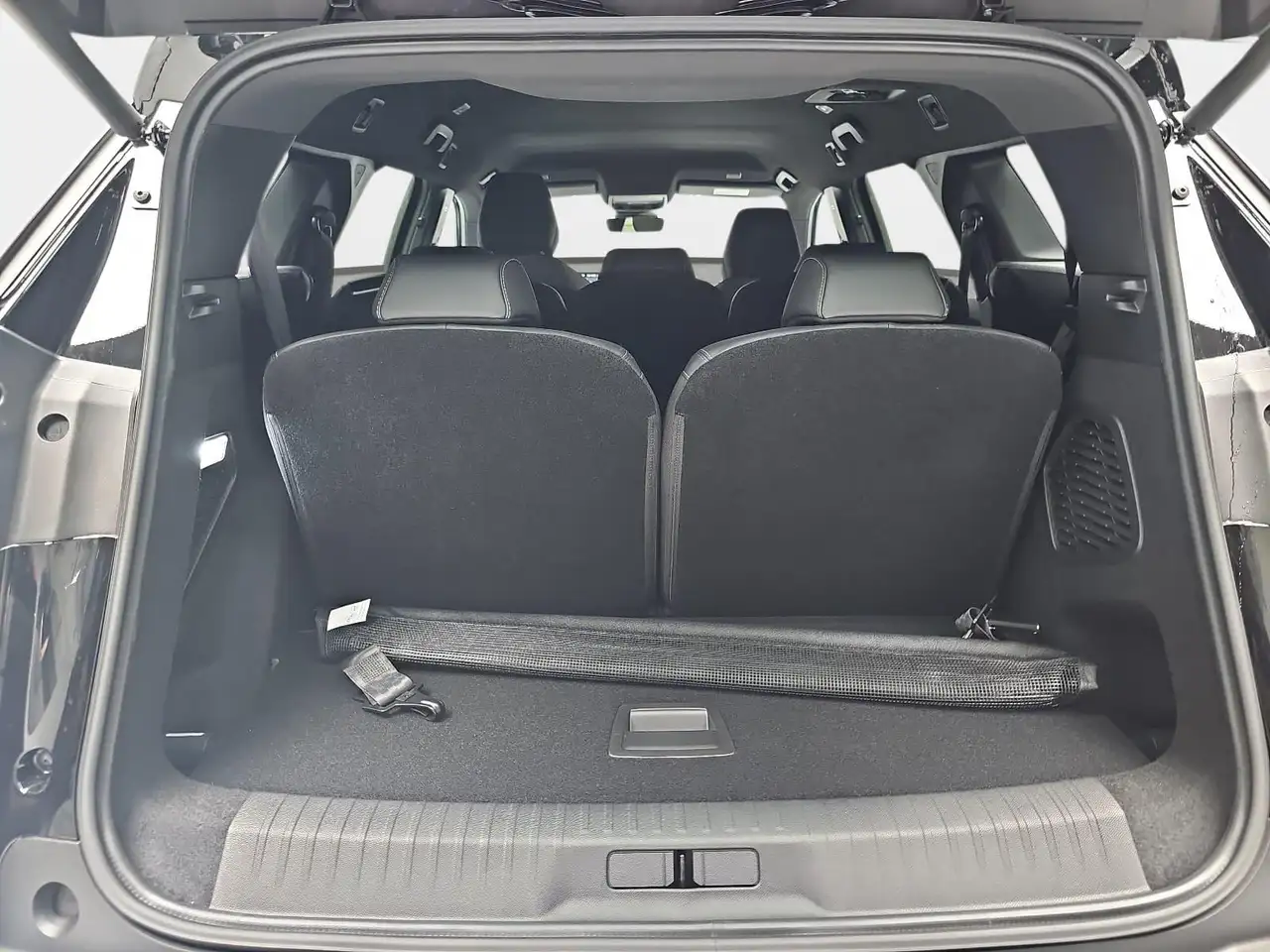 Peugeot 5008 2026 — фото 15