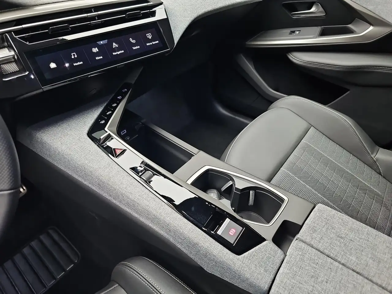 Peugeot 5008 2026 — фото 13