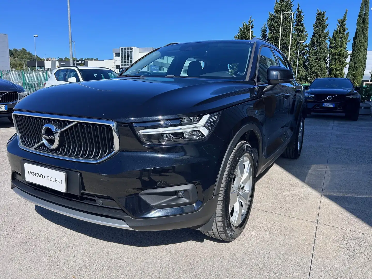 Volvo XC40 XC40 1.5 t3 Momentum 156cv Nero - 2