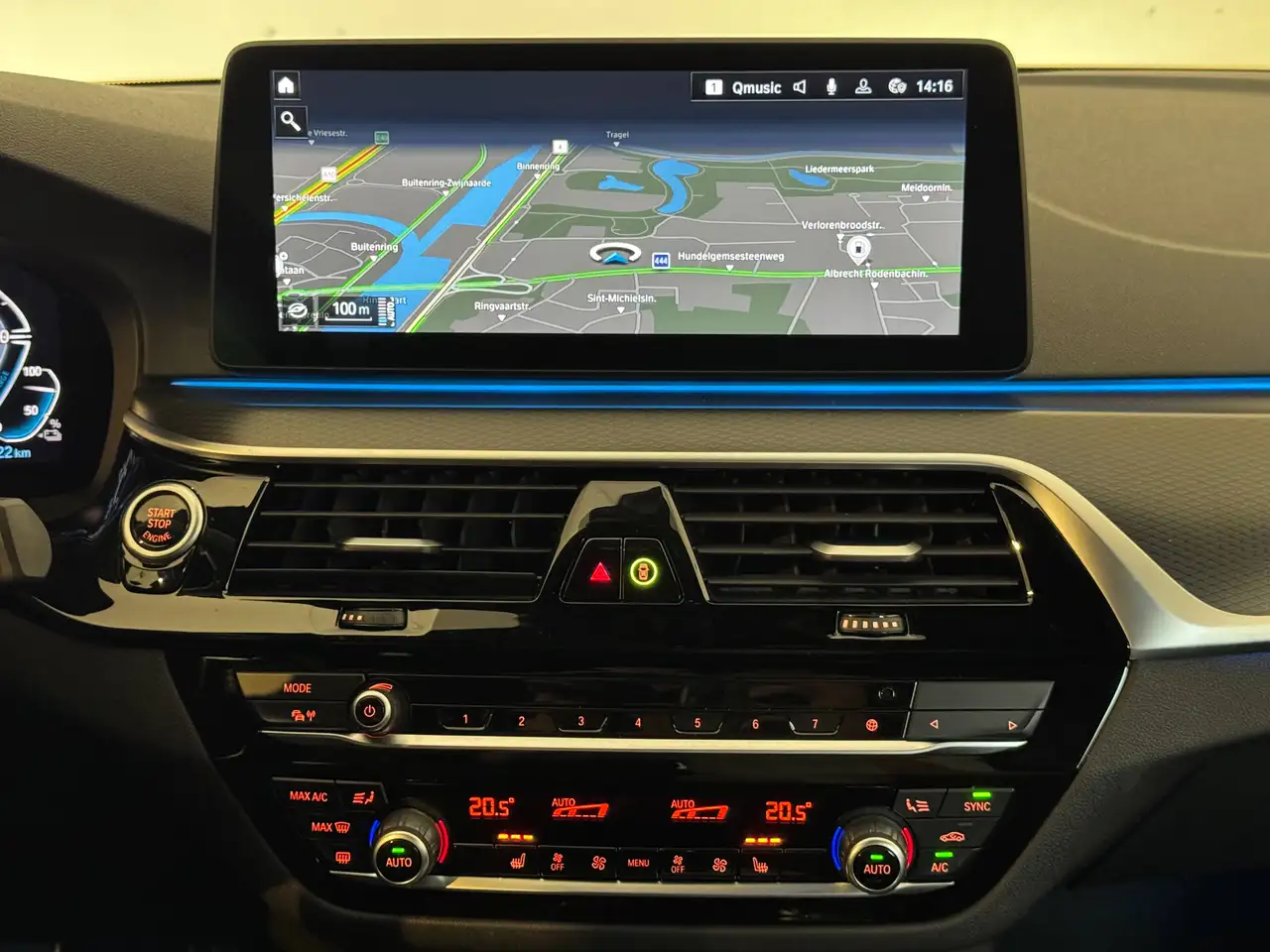 BMW 530 e xDrive Touring MSport/DrivAssProff/HarmanKardon/Head-up/Keyless/stuurverw/..., миниатюра 11