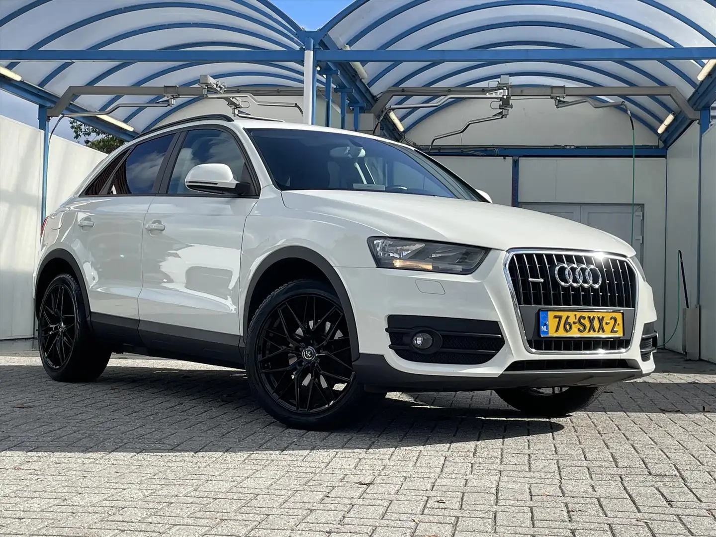 Audi Q3 2.0TFSI Quattro / Org NL / Navi / Trekhaak / Bleut Blanco - 2