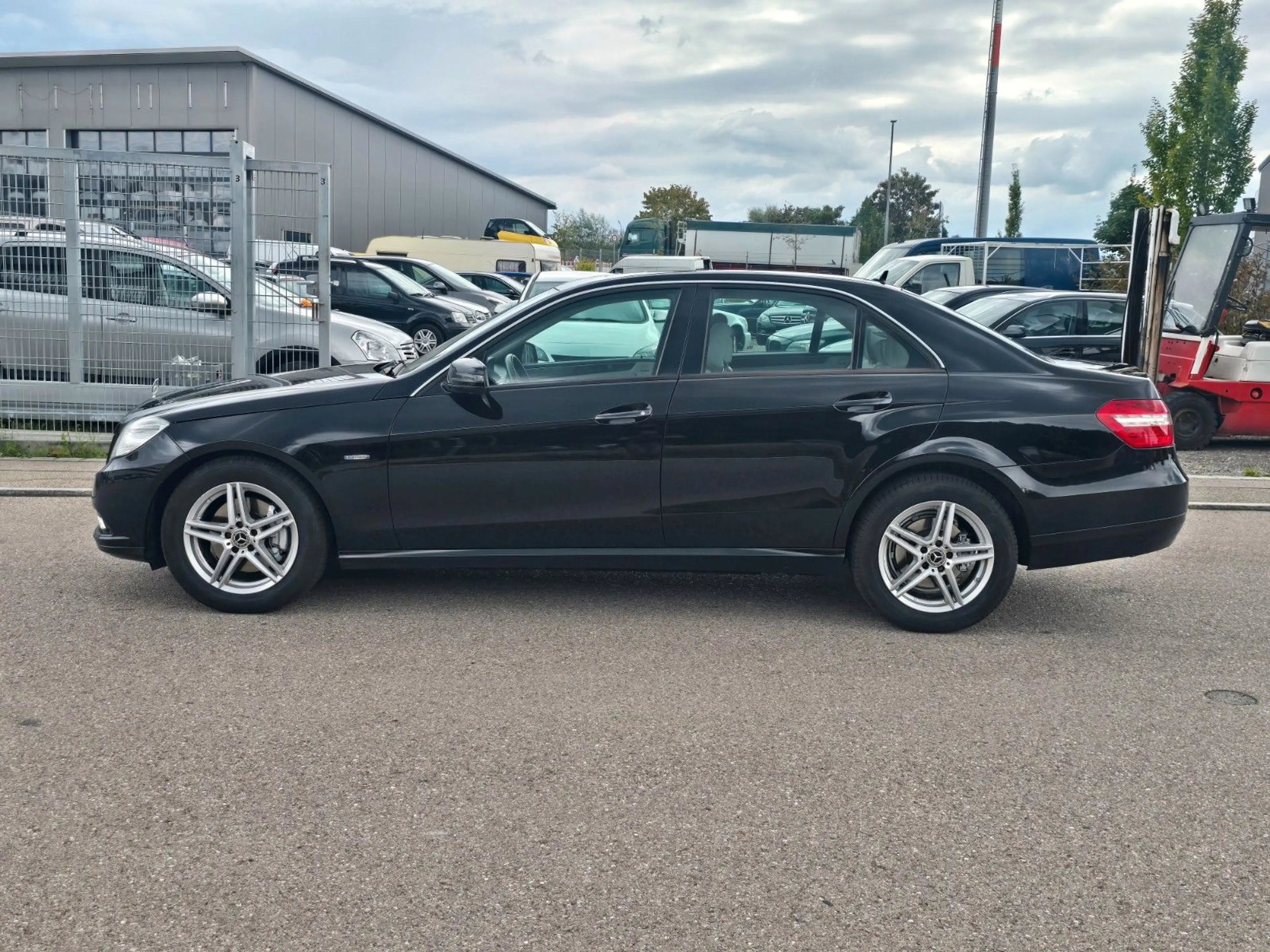 Mercedes-Benz E 350 E Limousine E 350 CDI BlueEfficiency — photo 8