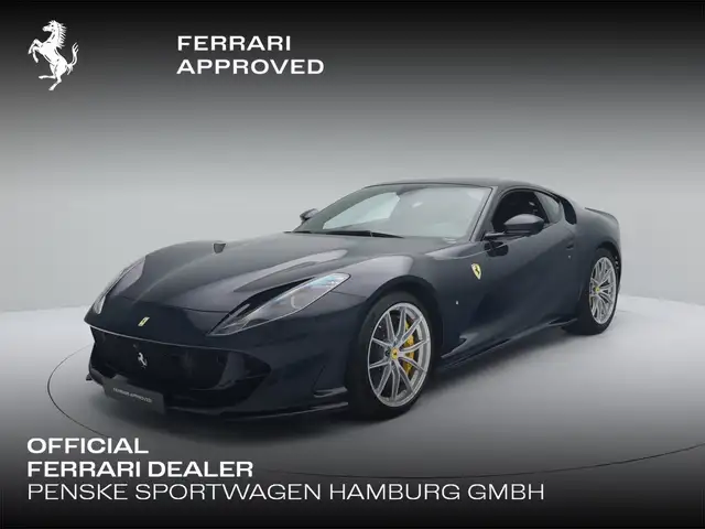 Ferrari 812 Superfast - FERRARI HAMBURG