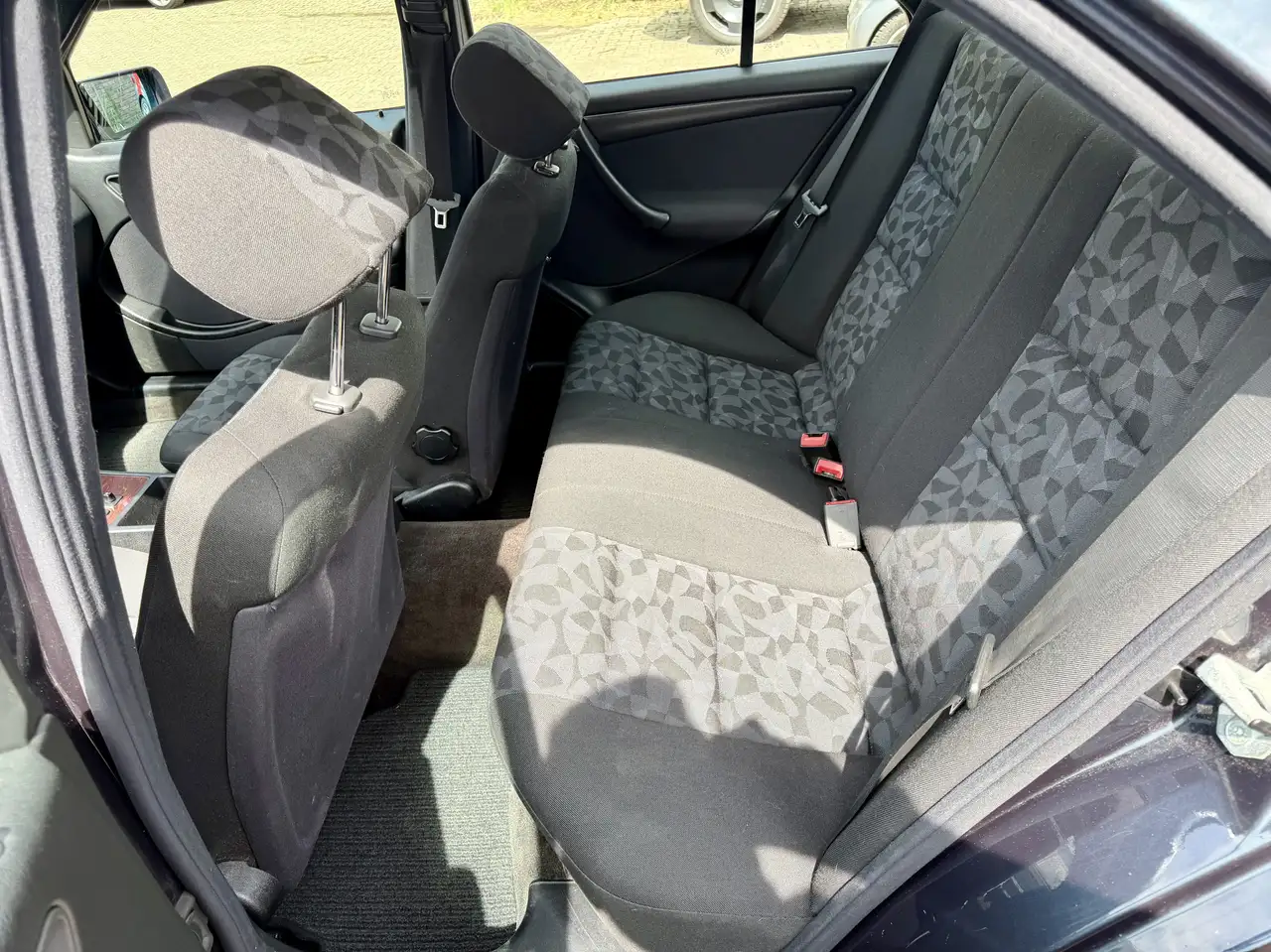Mercedes-Benz C 180 Automatik Schiebedach, foto 6