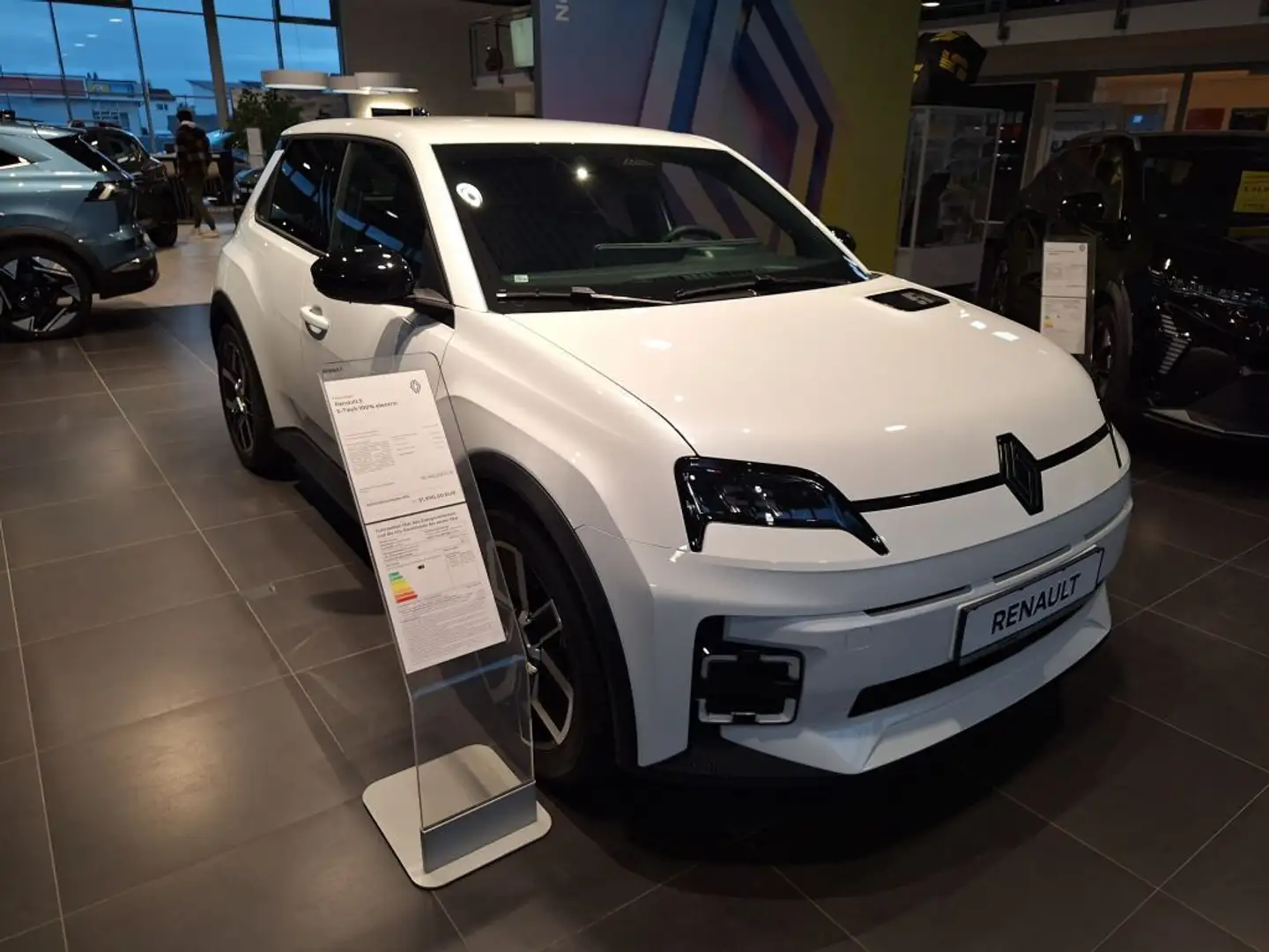 Renault R 5 E-Tech Techno 150 Comfort Range Weiß - 2