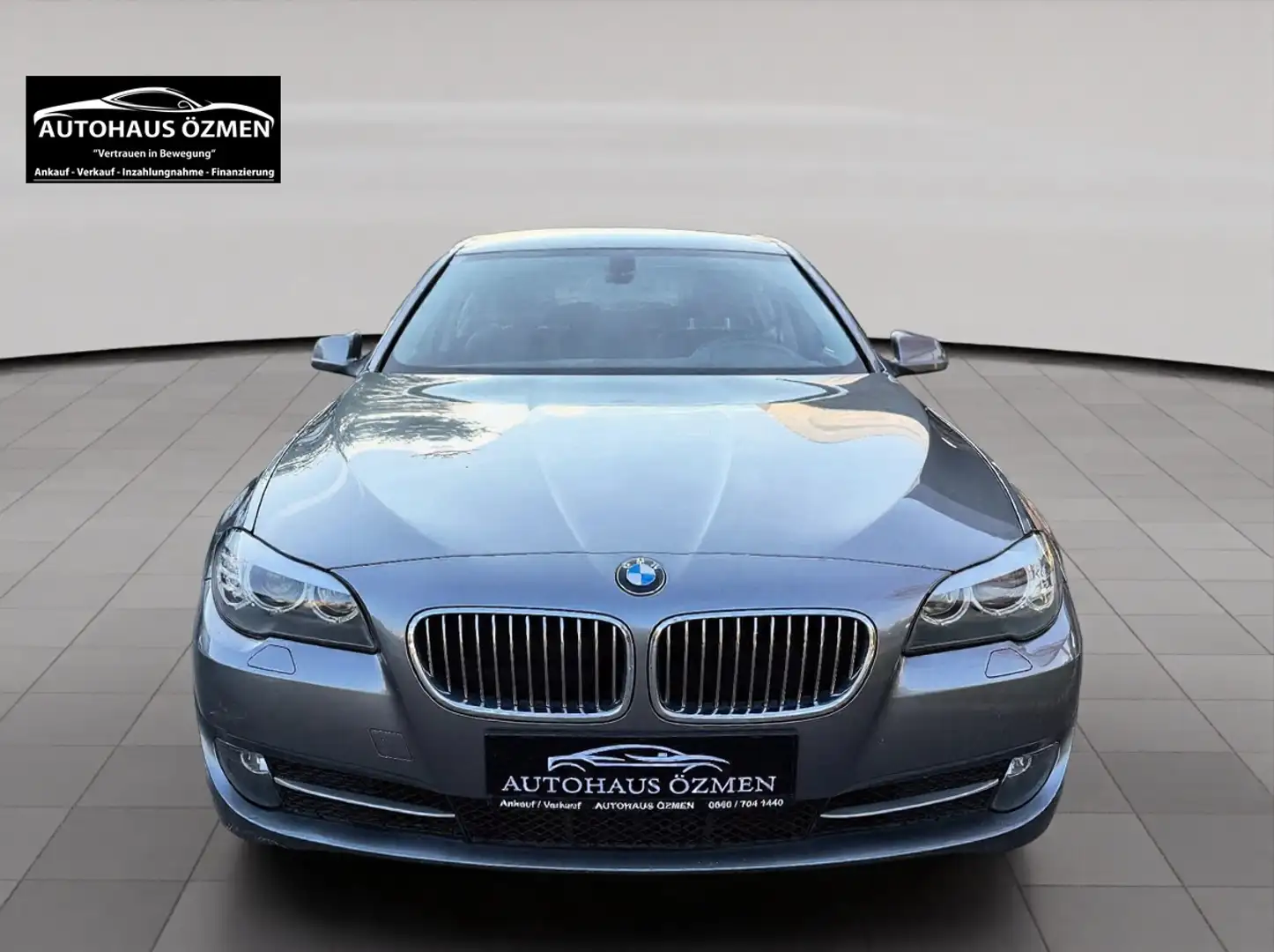 BMW 520 5er Grau - 2