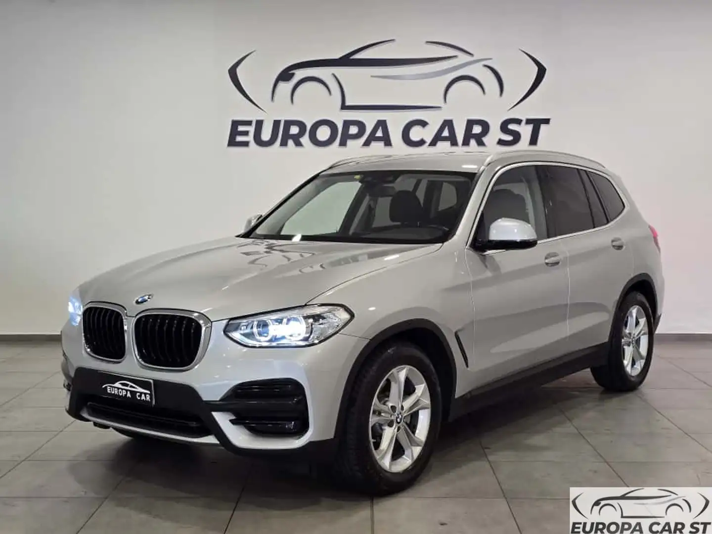 BMW X3 xDrive20i Argent - 1