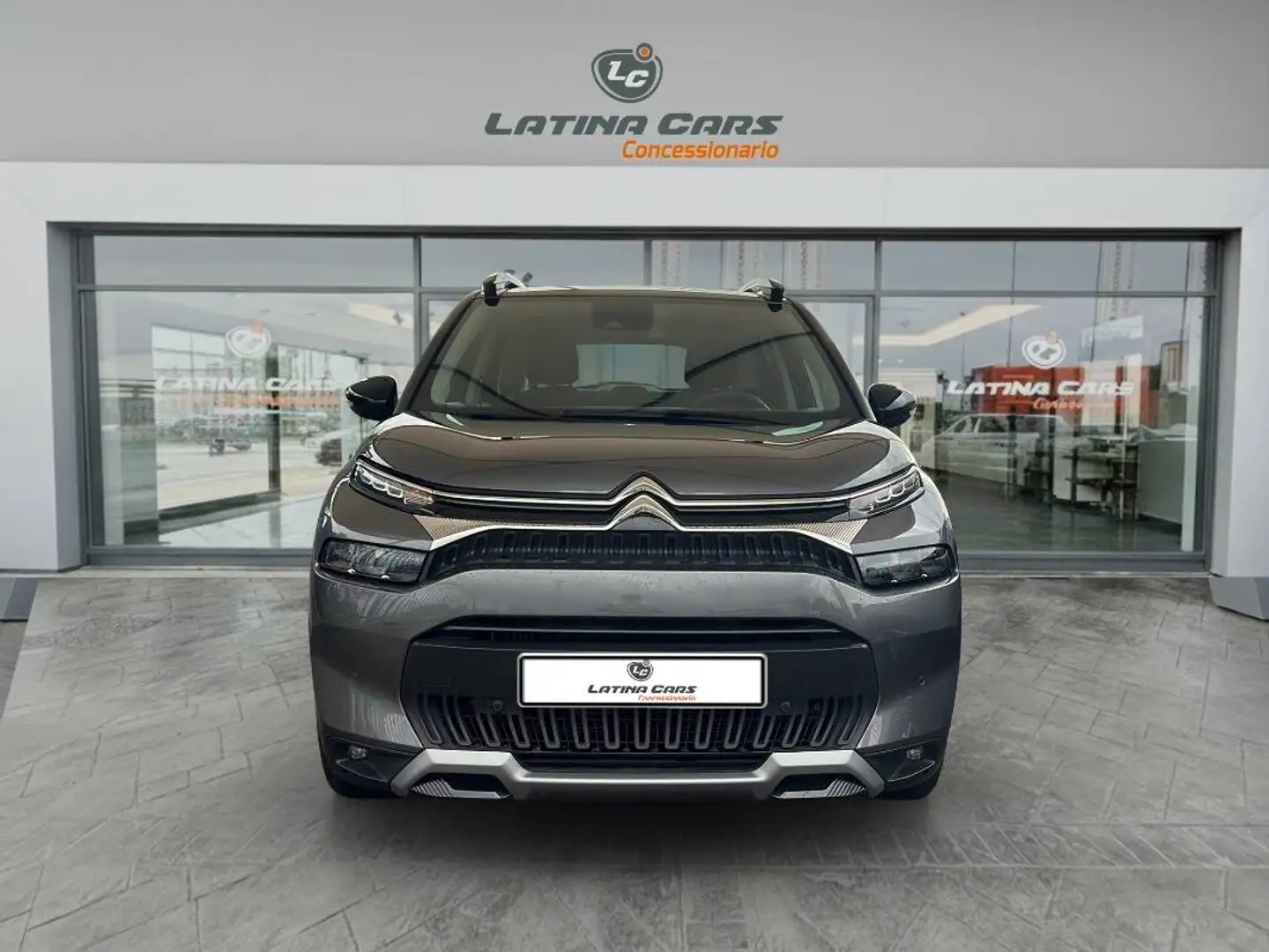 Citroen C3 Aircross 1.2 puretech Shine s&s 110cv Con NAVIGATORE Grigio - 2