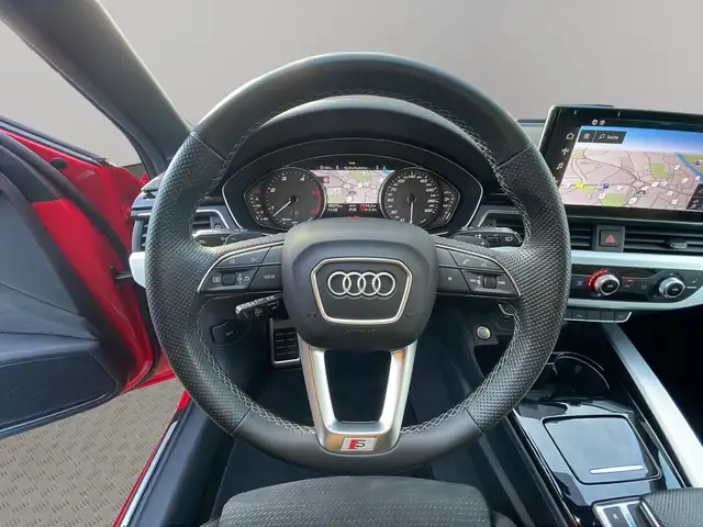 Audi S4 view 12