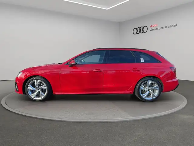 Audi S4 view 4