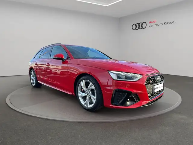 Audi S4 view 9