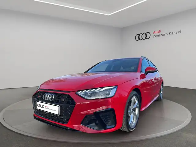 Audi S4 view 3