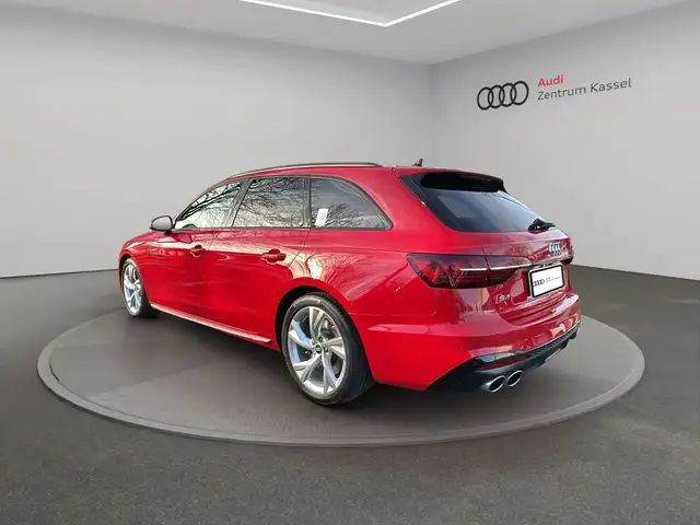 Audi S4 view 5