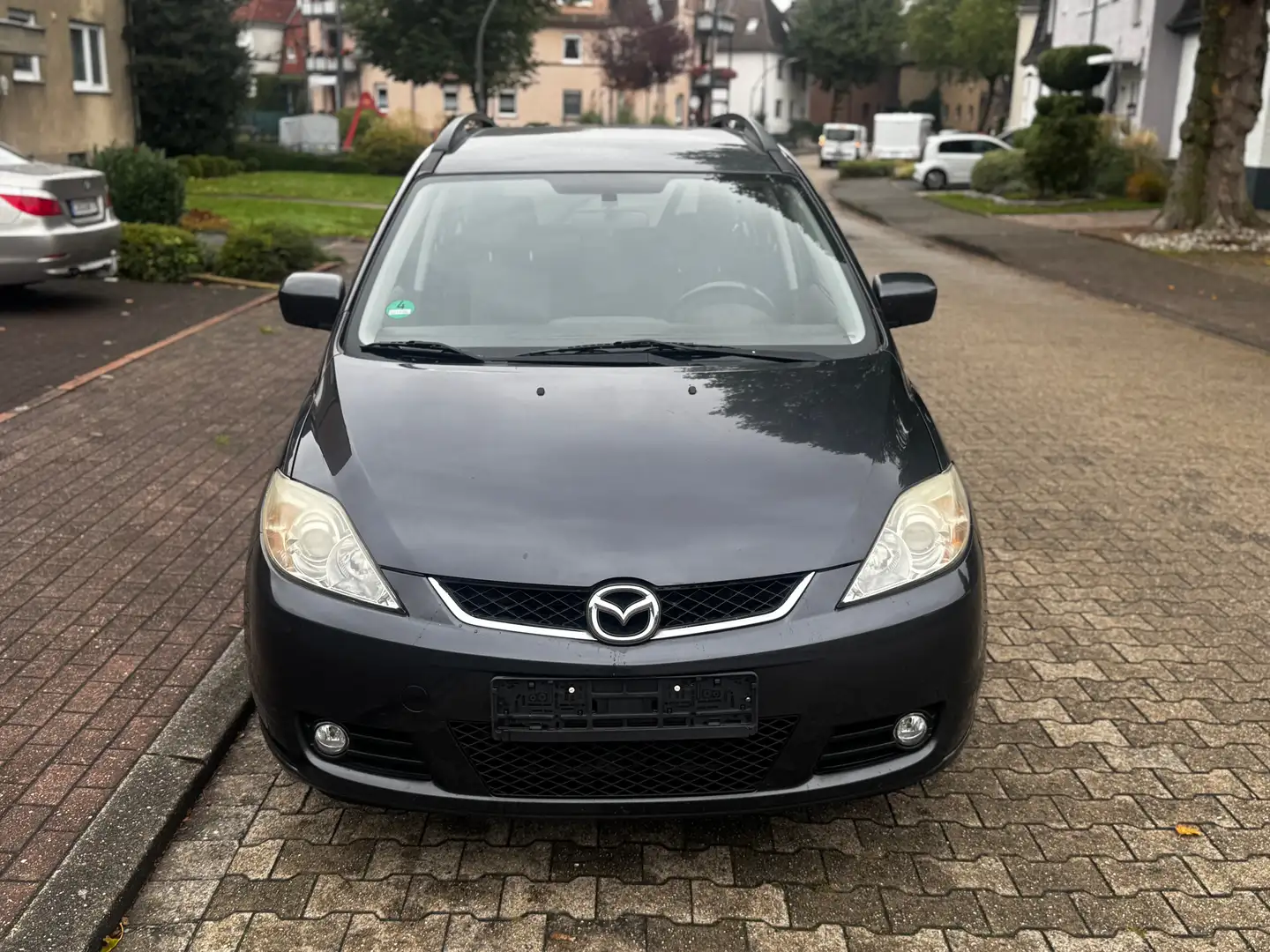 Mazda 5 2.0 Exclusive TÜV NEU 7-Sitzer Klima Servo Gris - 2