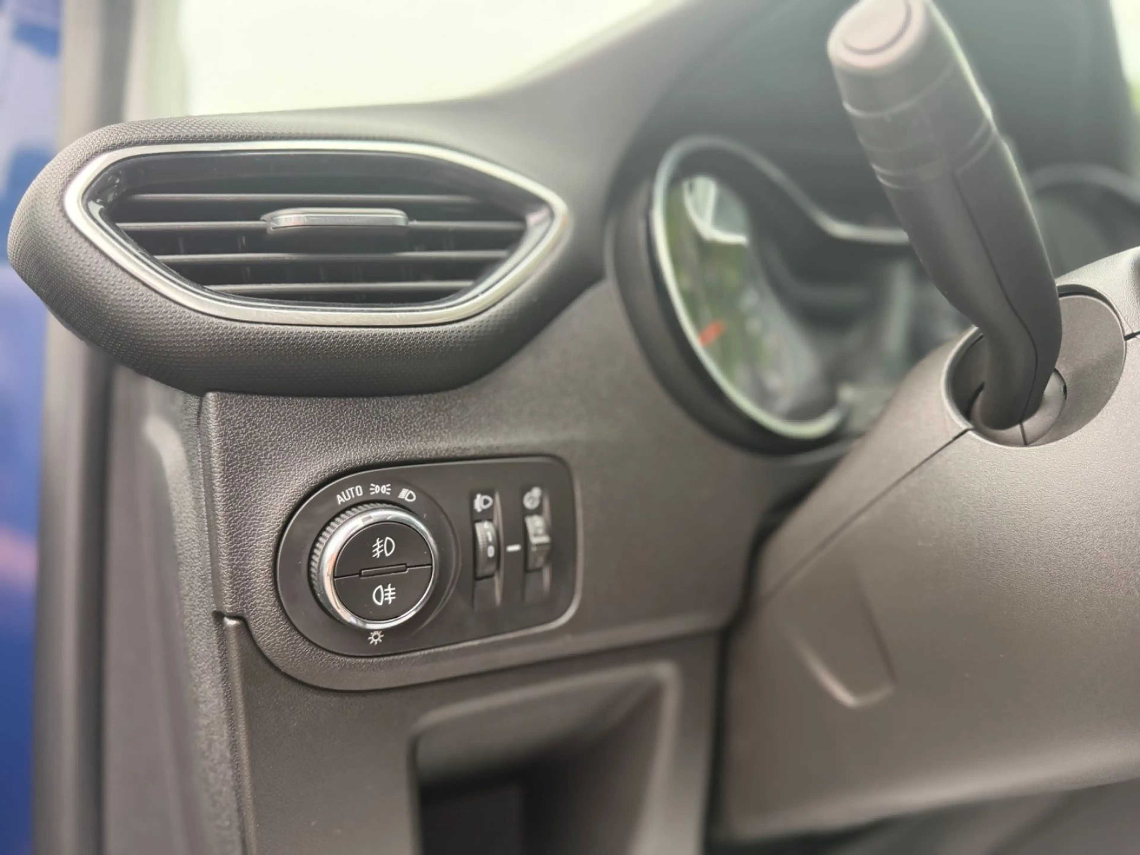 Opel Crossland X ! Kamera! TÜV NEU! 2-Z-Klima! — photo 14