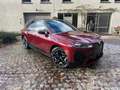 BMW iX iX xDrive40 Czerwony - thumbnail 1