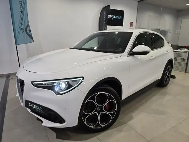 Alfa Romeo Stelvio Executive 2.2 Diesel 154 kW (210 CV) AT8 Q4