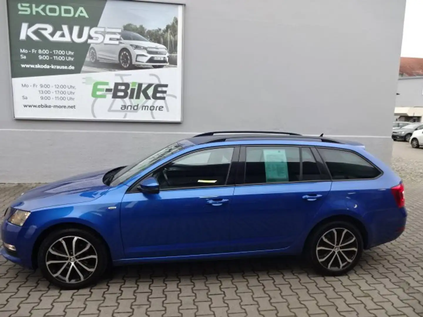 Skoda Octavia Kombi SONDERMODELL "Soleil" Blau - 1