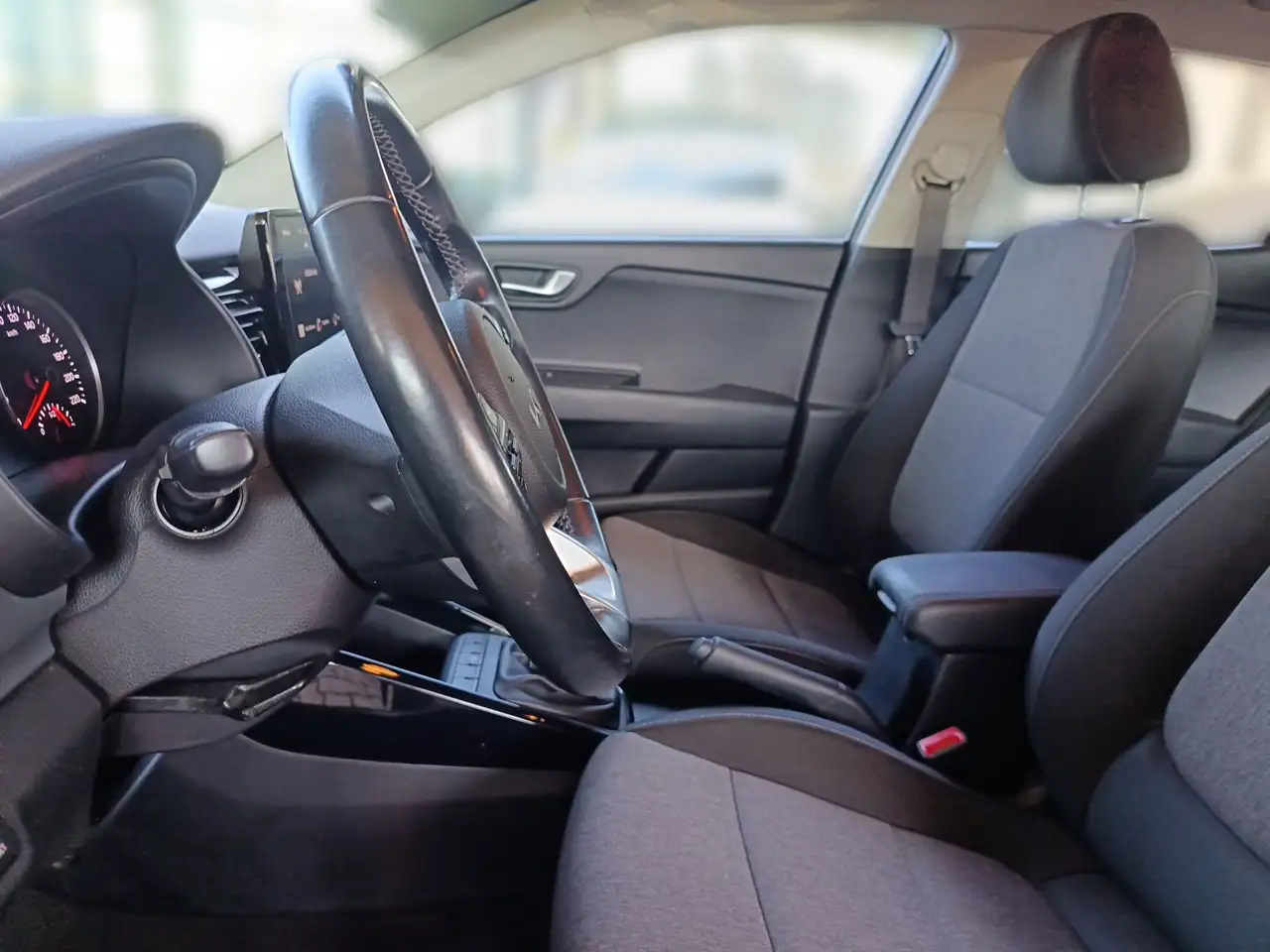 Kia Stonic 1,2 DPI ISG Titan 16