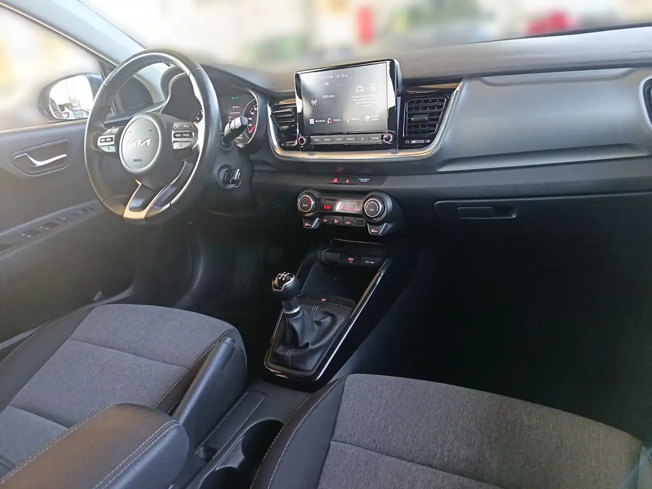 Kia Stonic 1,2 DPI ISG Titan 23
