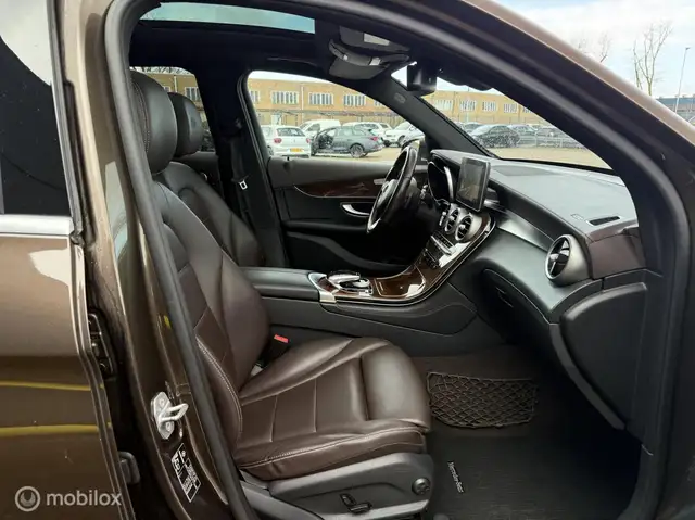 Mercedes-Benz GLC view 13