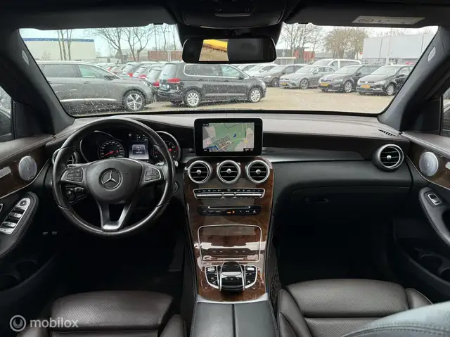 Mercedes-Benz GLC view 2