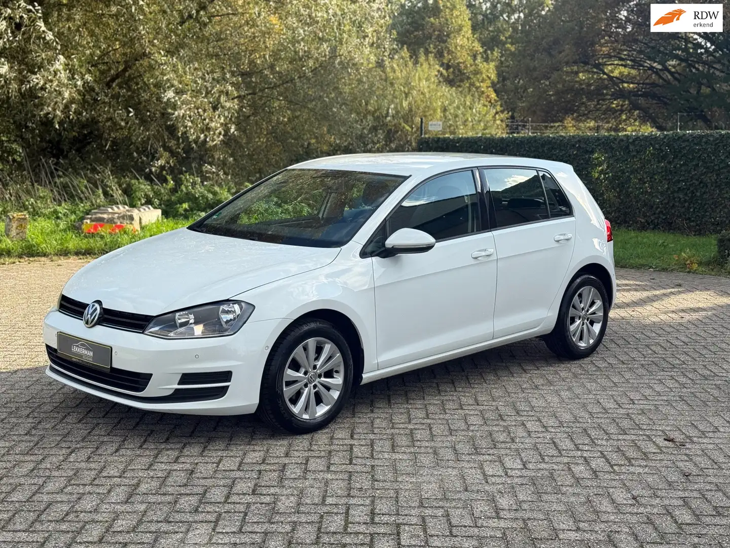Volkswagen Golf 1.2 TSI Comfortline DSG I PDC I CLIMA I BLUETOOTH Blanc - 1