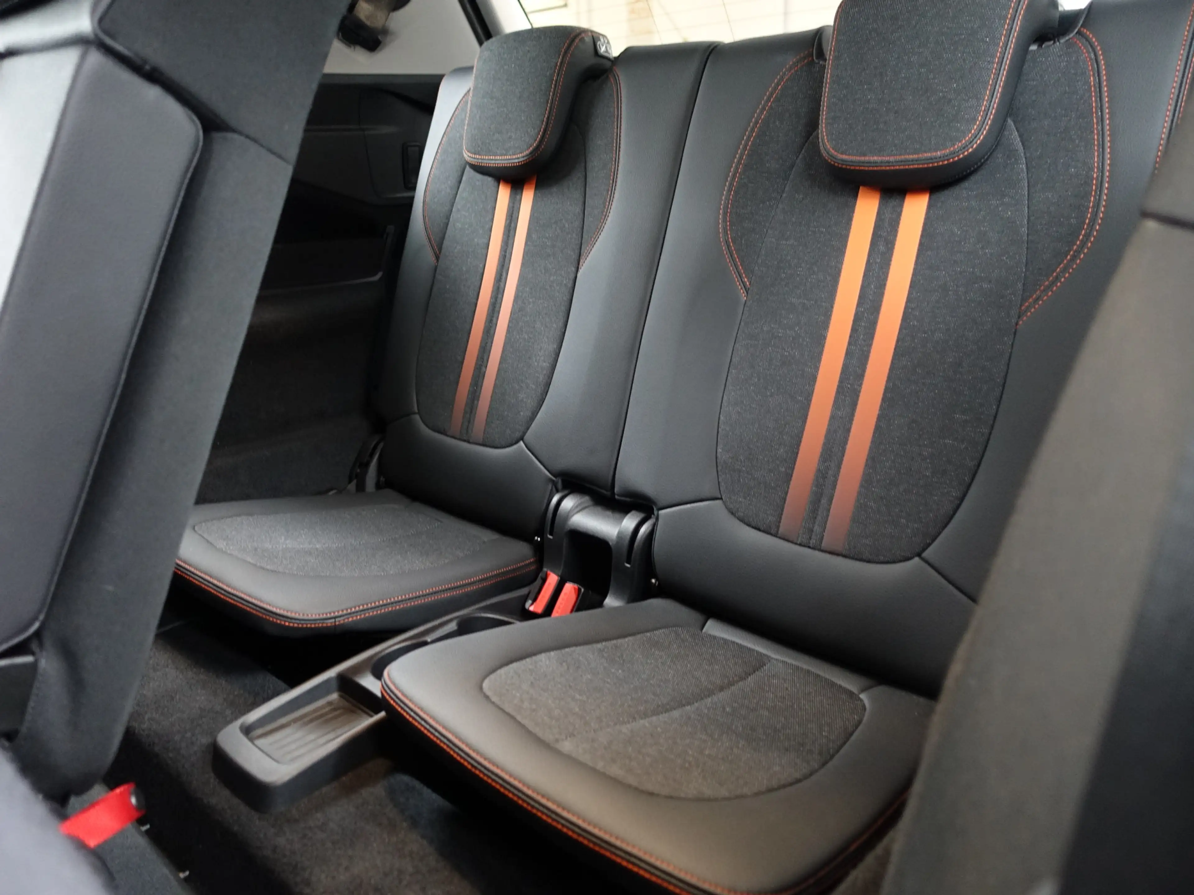 BMW 218 2-serie Gran Tourer 218i Executive Edition Aut- 7 — photo 3