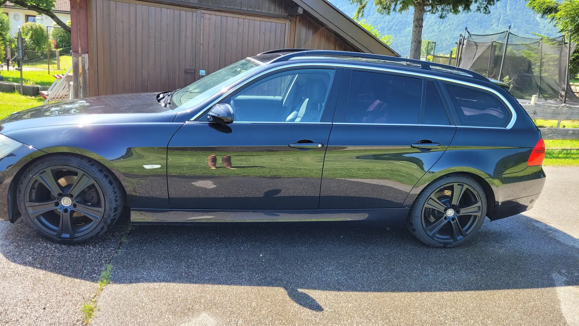 BMW 325 325i Touring Black - 1