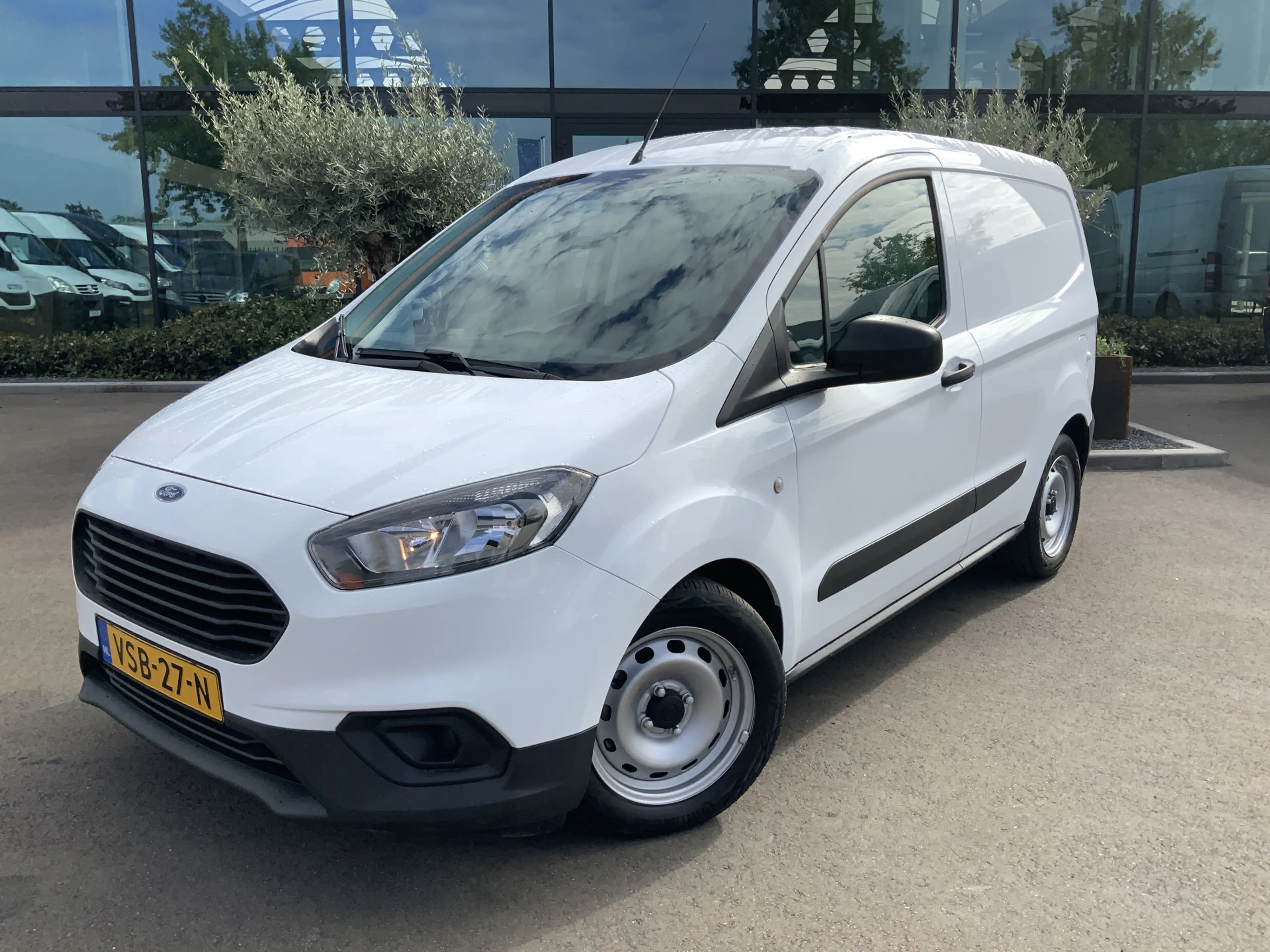 Ford Transit Courier 1.5 TDCI Trend Duratorq S&S Airco Trekhaak 540 kg