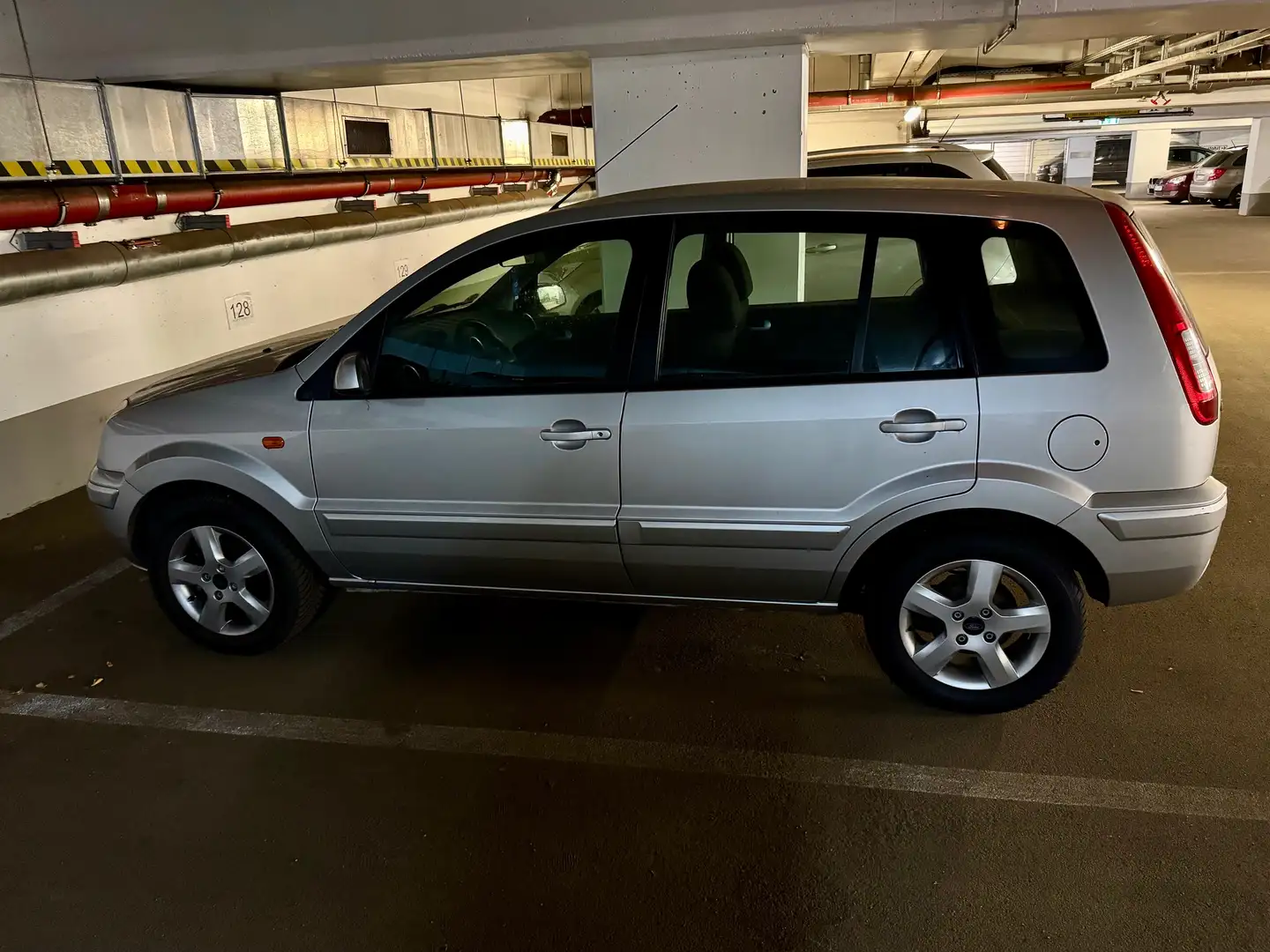 Ford Fusion Fusion 1.4 Style Silber - 1