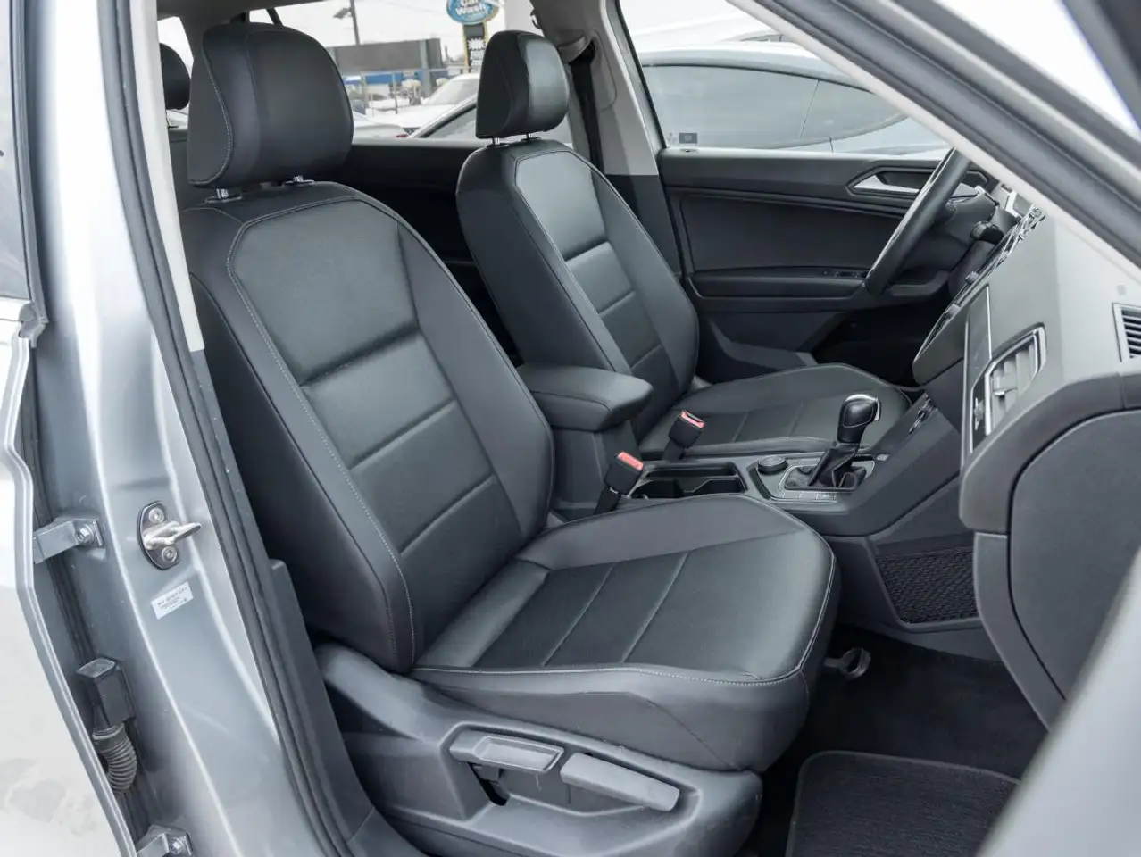 Volkswagen Tiguan снимка Volkswagen Tiguan