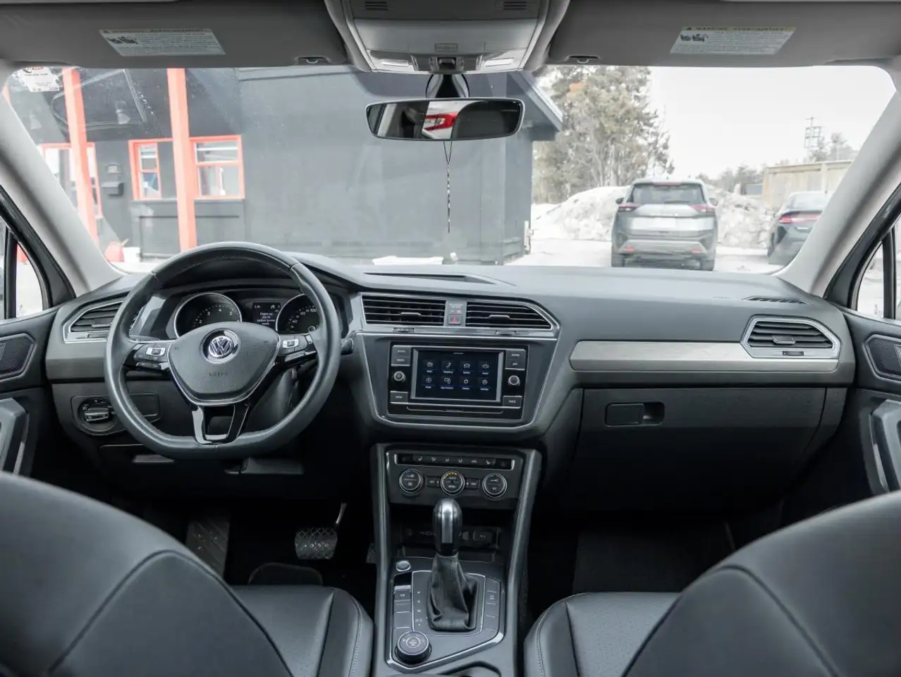 Volkswagen Tiguan снимка Volkswagen Tiguan