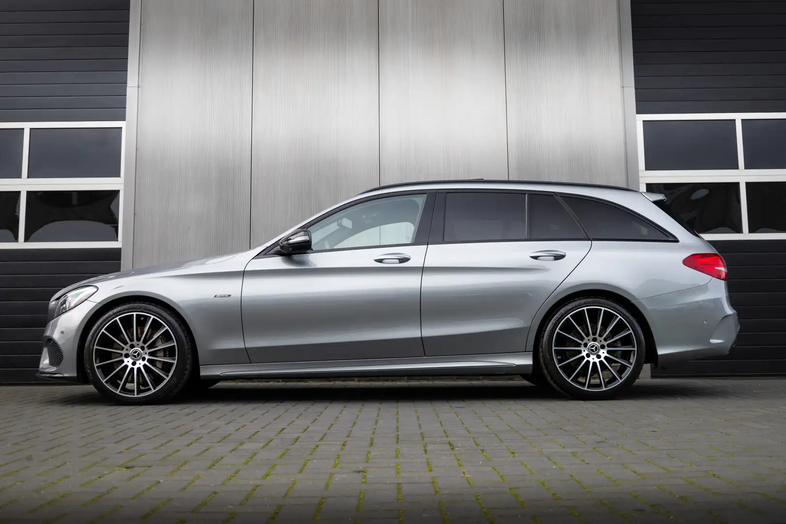 Mercedes-Benz C 43 AMG Estate 450/ C43 4MATIC 368pk / Burmester/ Adapt. C Grijs - 2