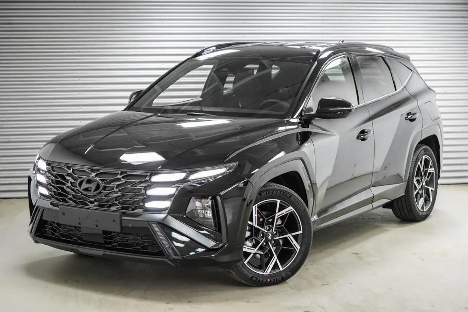 Hyundai TUCSON 1,6 T-GDi DCT N-Line - LAGER 110 kW (150 PS), A... Schwarz - 1