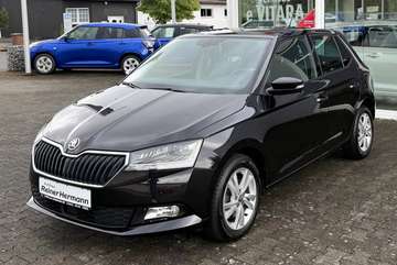 Fabia III 1.0 TSI DSG Style Apple CarPlay/ Android DAB Radio Auto LED Scheinwerfer