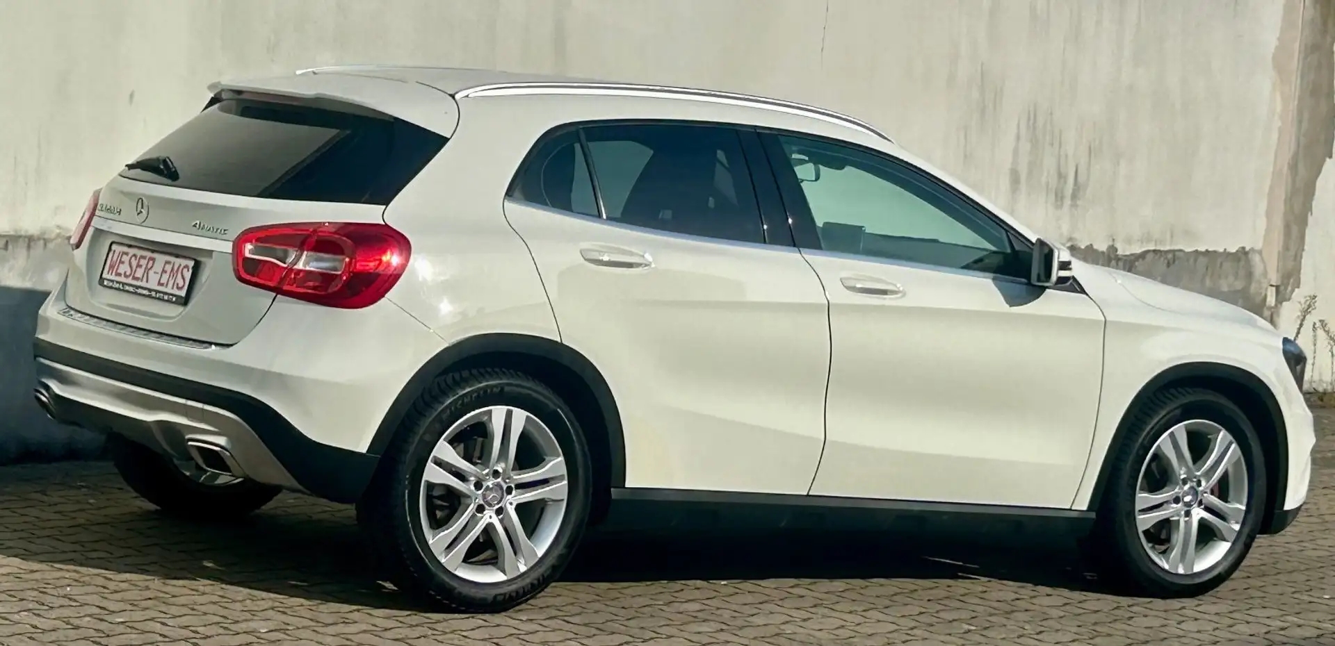 Mercedes-Benz GLA 220 d 4Matic Automatic GPS Klima SHZ ALU Weiß - 2