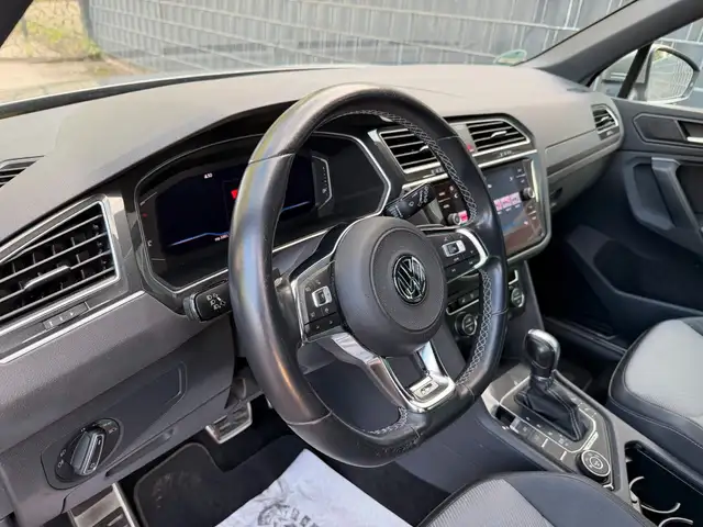 Volkswagen Tiguan view 14