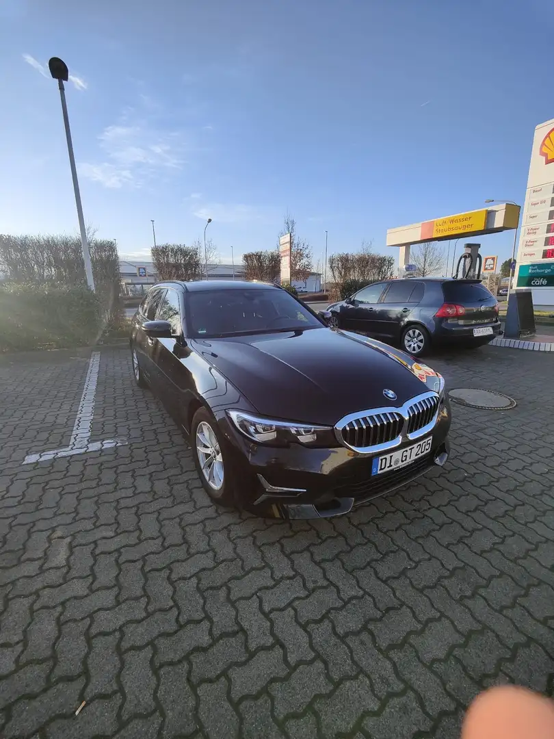 BMW 320 320d Touring Aut. Luxury Line - 1