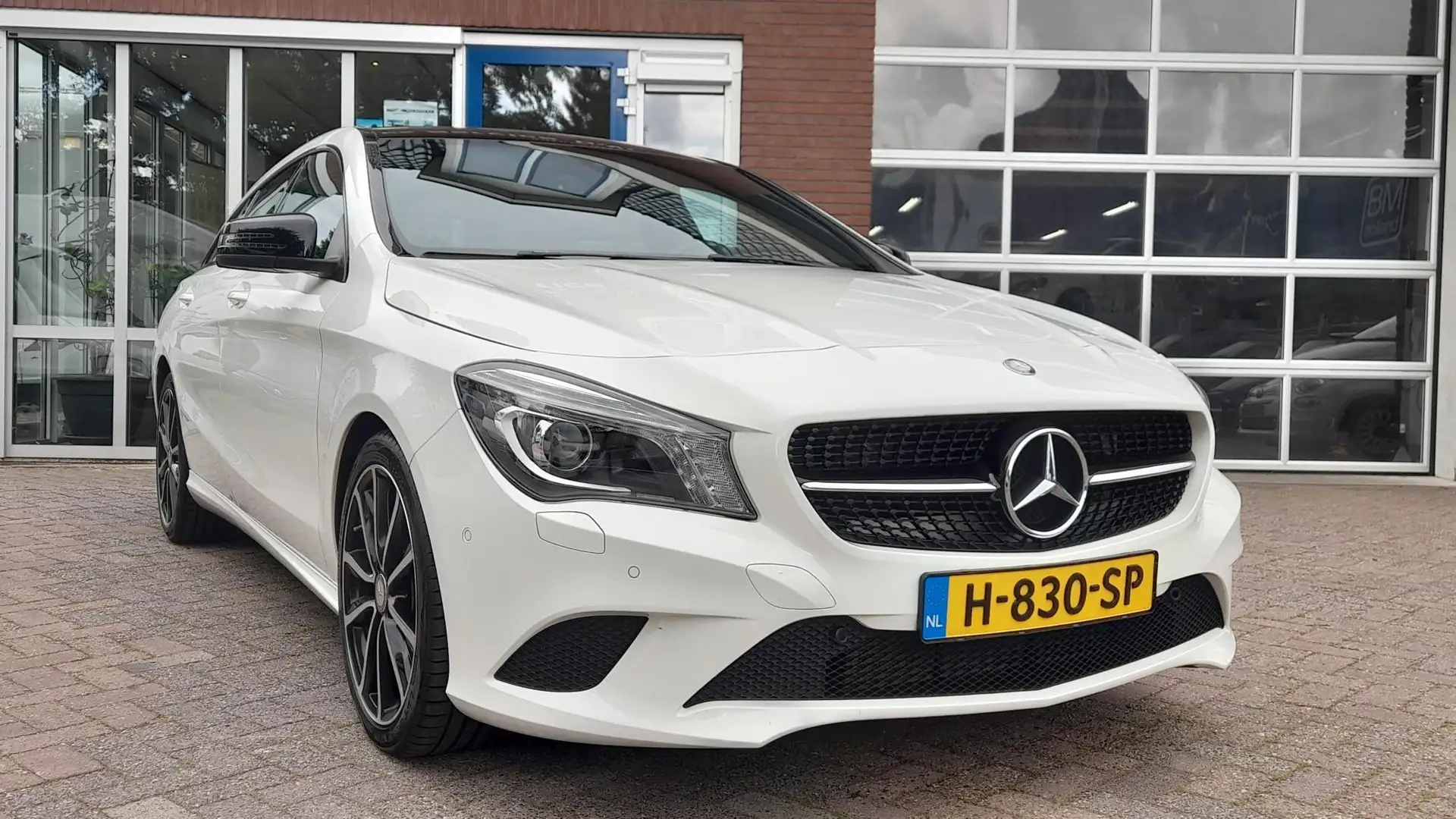 Mercedes-Benz CLA 180 Shooting Brake Lease Edition Ambition Wit - 2